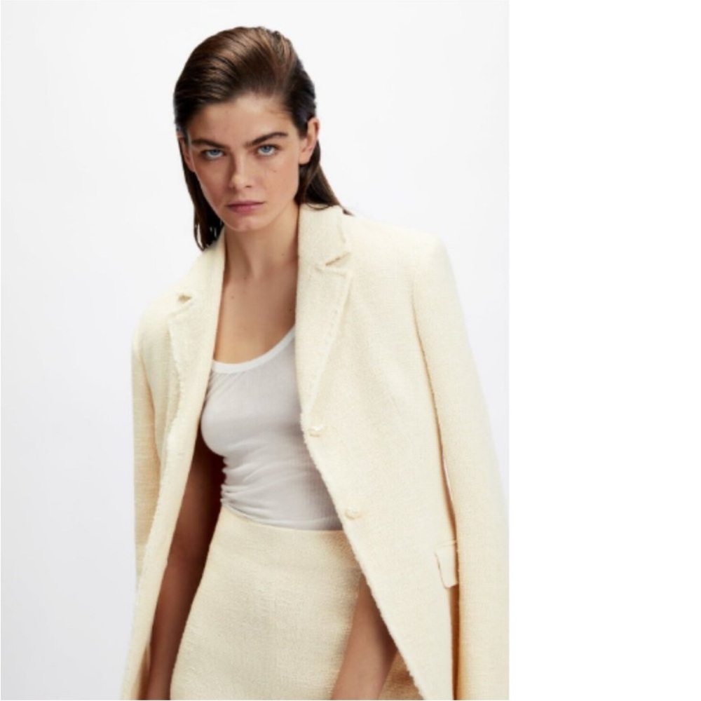 Zara limited edition Cream Women's double breasted Blazer with pearl button - Picture 3 of 11